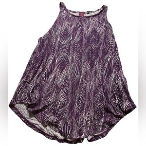 Purple and White Patterned Women's Sleeveless Top Size Medium